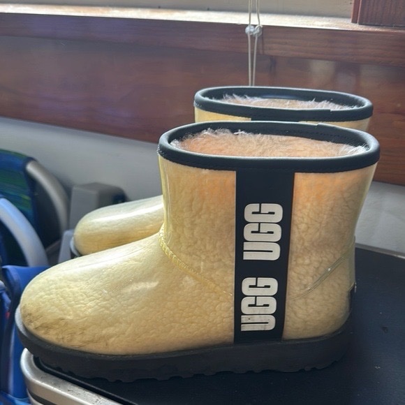 BOTTINE UGG AUTHENTIQUE