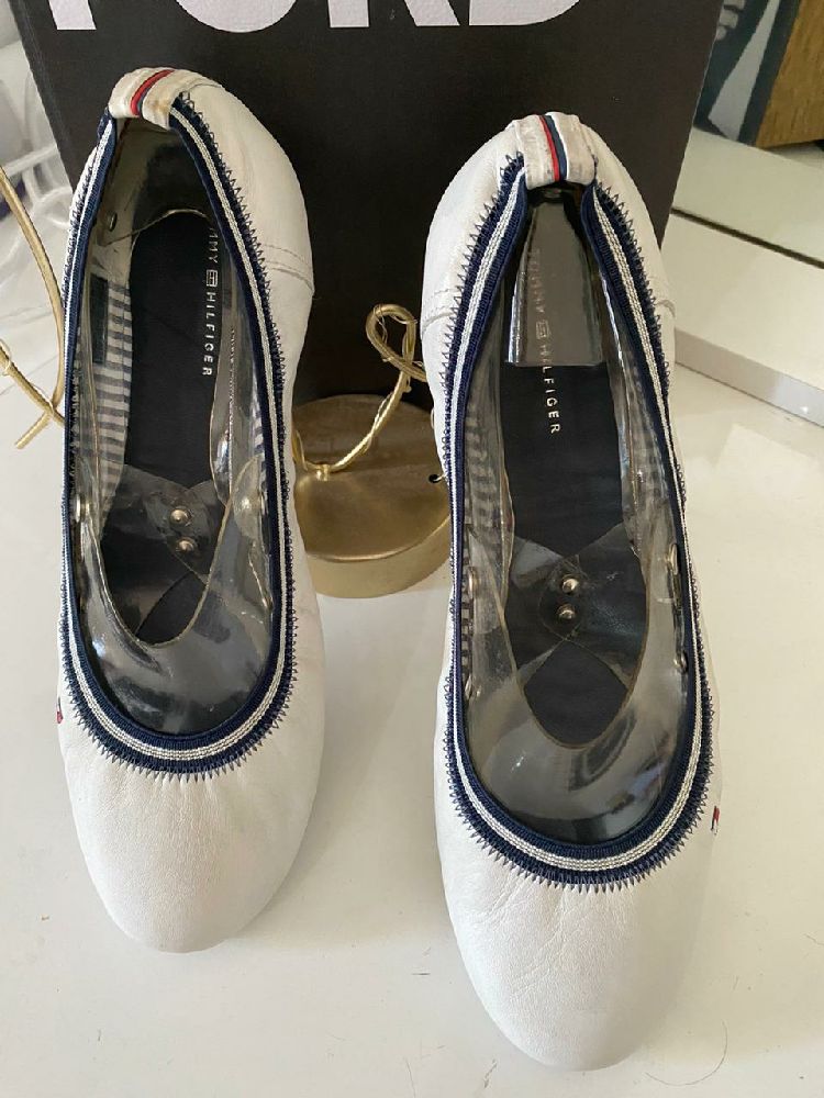 BALLERINE CUIR VÉRITABLE TOMMY HILFGER AUTHENTIQUE 