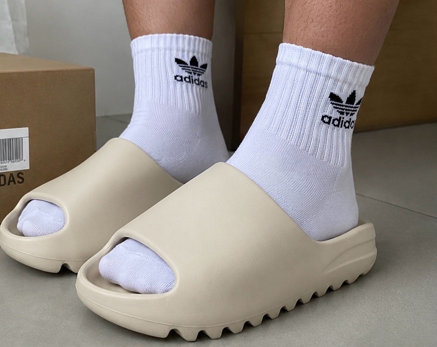 MULES ADIDAS YEZZI AUTHENTIQUE