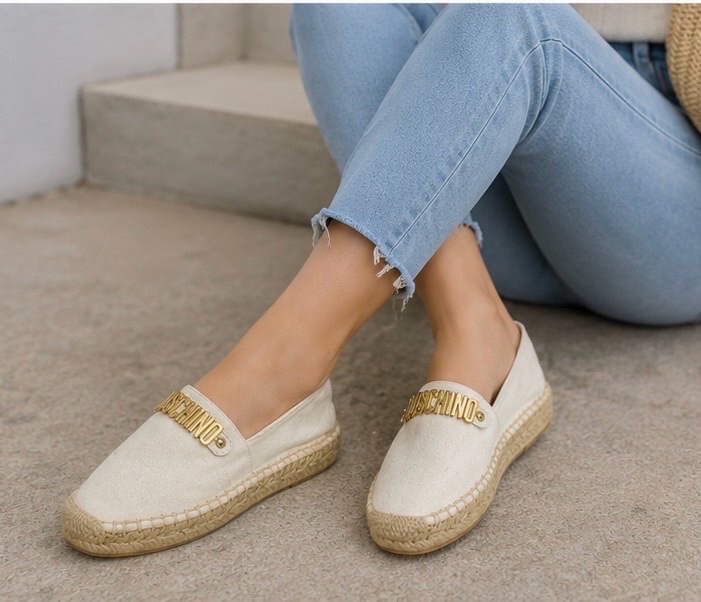 ESPADRILLES MOSCHINO