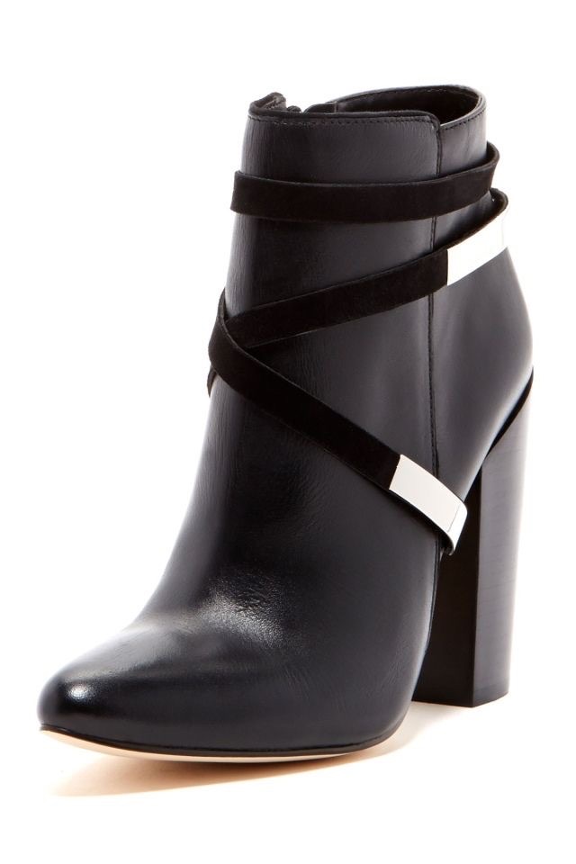 BOTTES CUIR VERITABLE CALVIN KLIEN AUTHENTIQUE