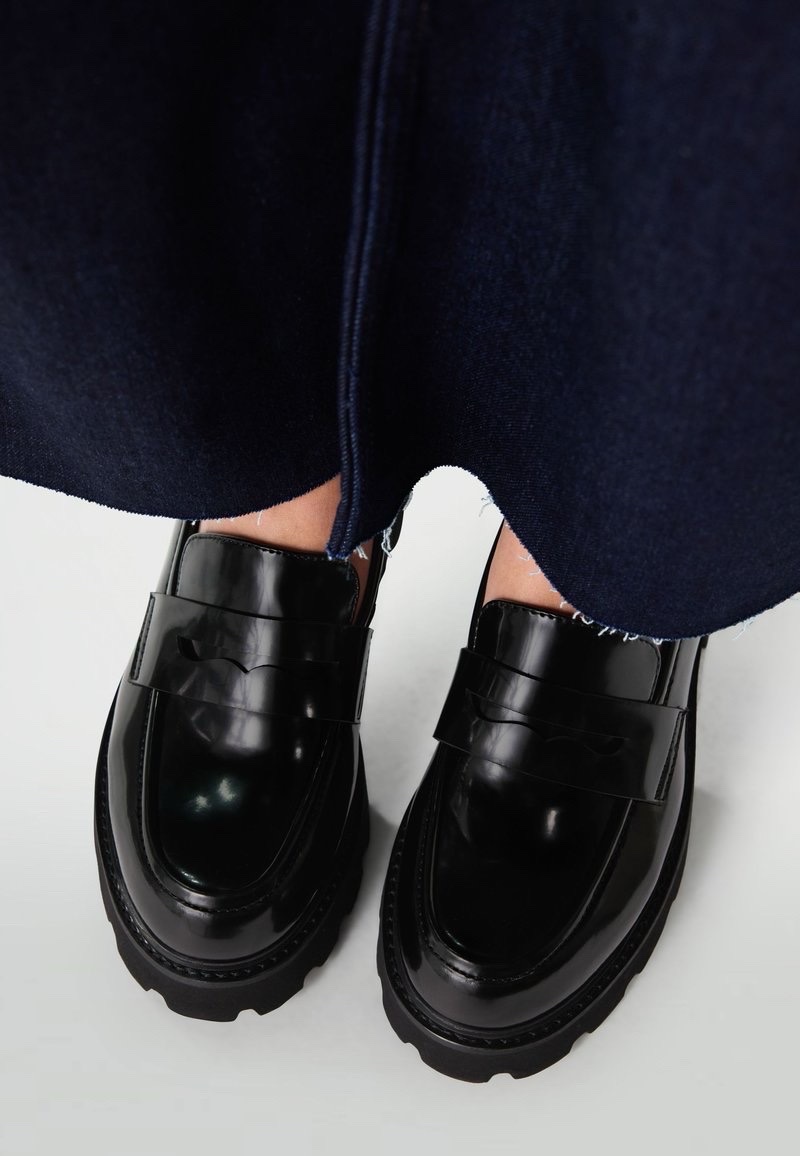 MOCASSIN H&M