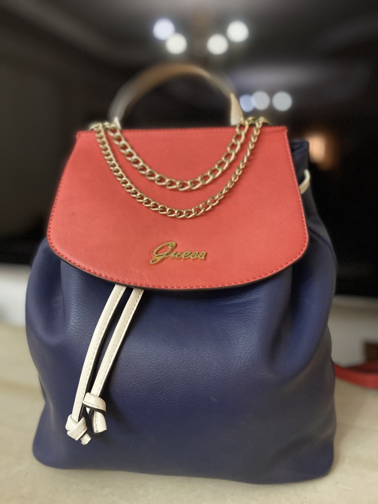 SAC A MAIN ET A DOS GUESS AUTHENTIQUE NEUF