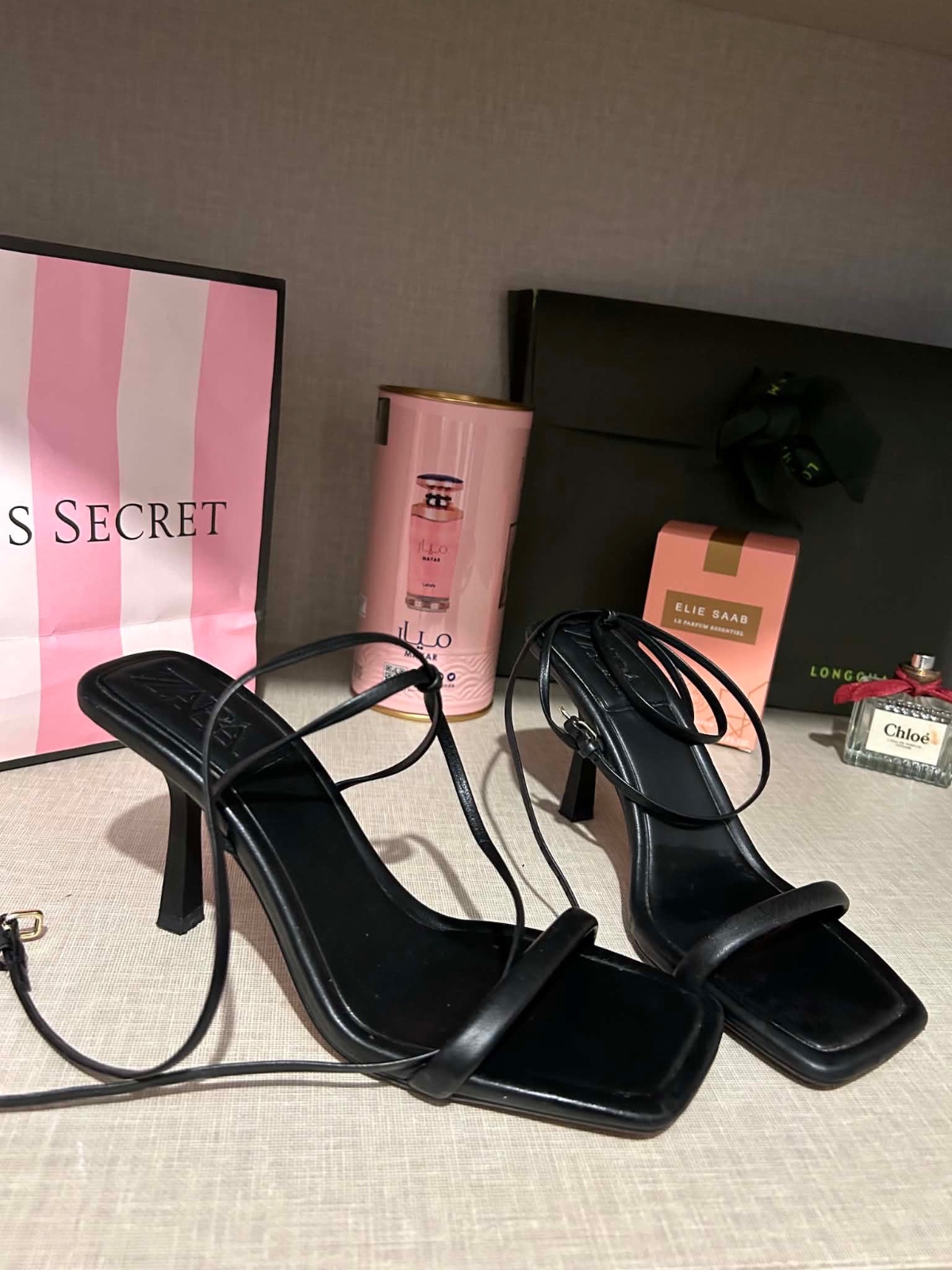 SANDALE TRES CHIC ZARA NEUF