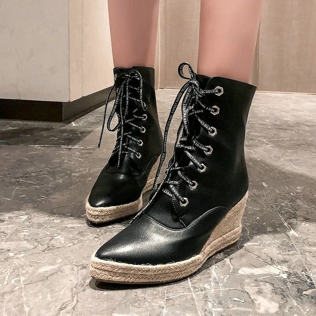 BOTTINES COMPENSE NEUF SANS ÉTIQUETTE 