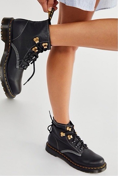 BOTTINES CUIR VERITABLE DR MARTINS
