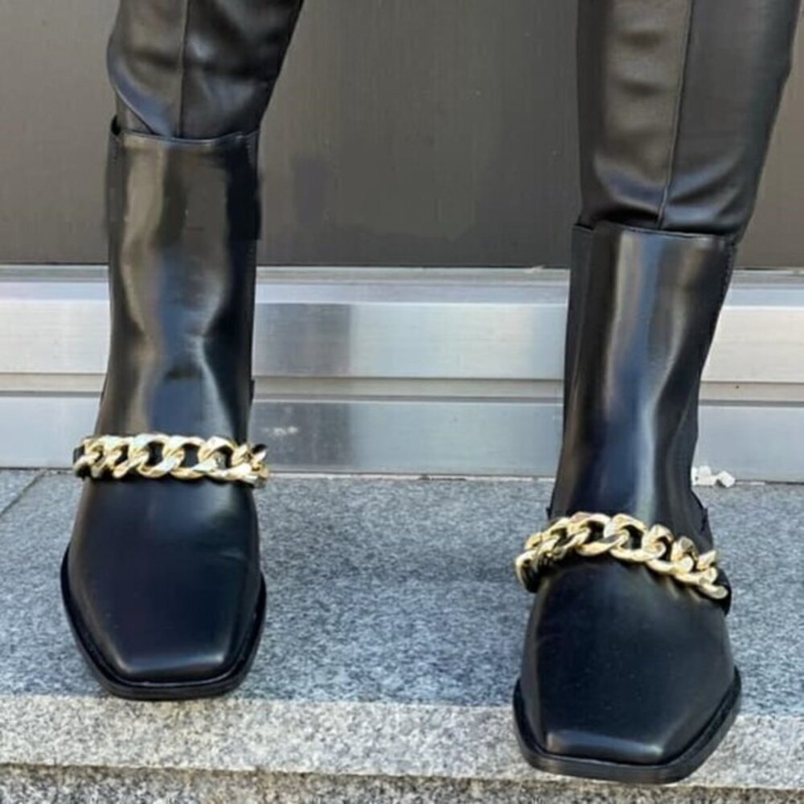 BOTTINE CUIR VERITABLE ZARA