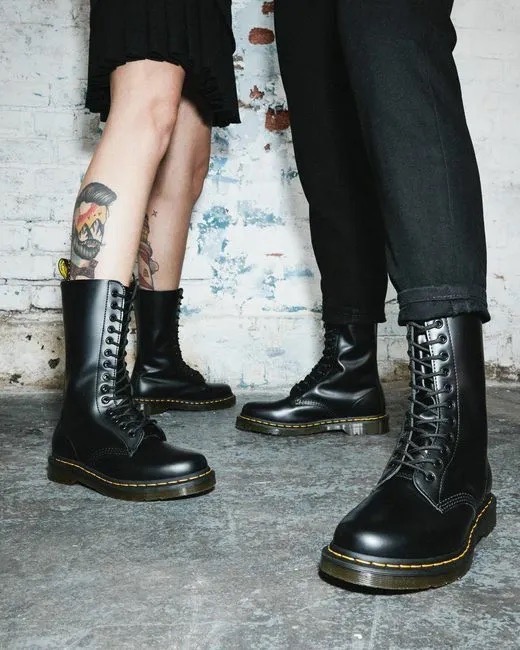 BOTTES CUIR VERITABLE DR MARTINS AUTHENTIQUE