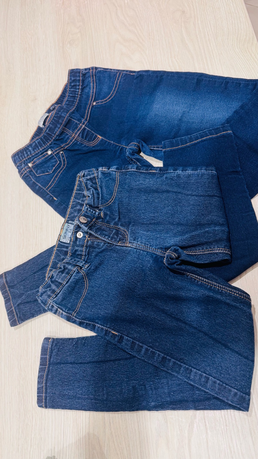2 jeans