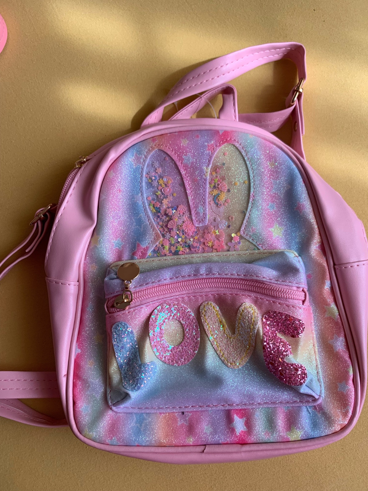 Sac a dos pour fille يجي تع خرجة. والا روضة مزيانين برشا 