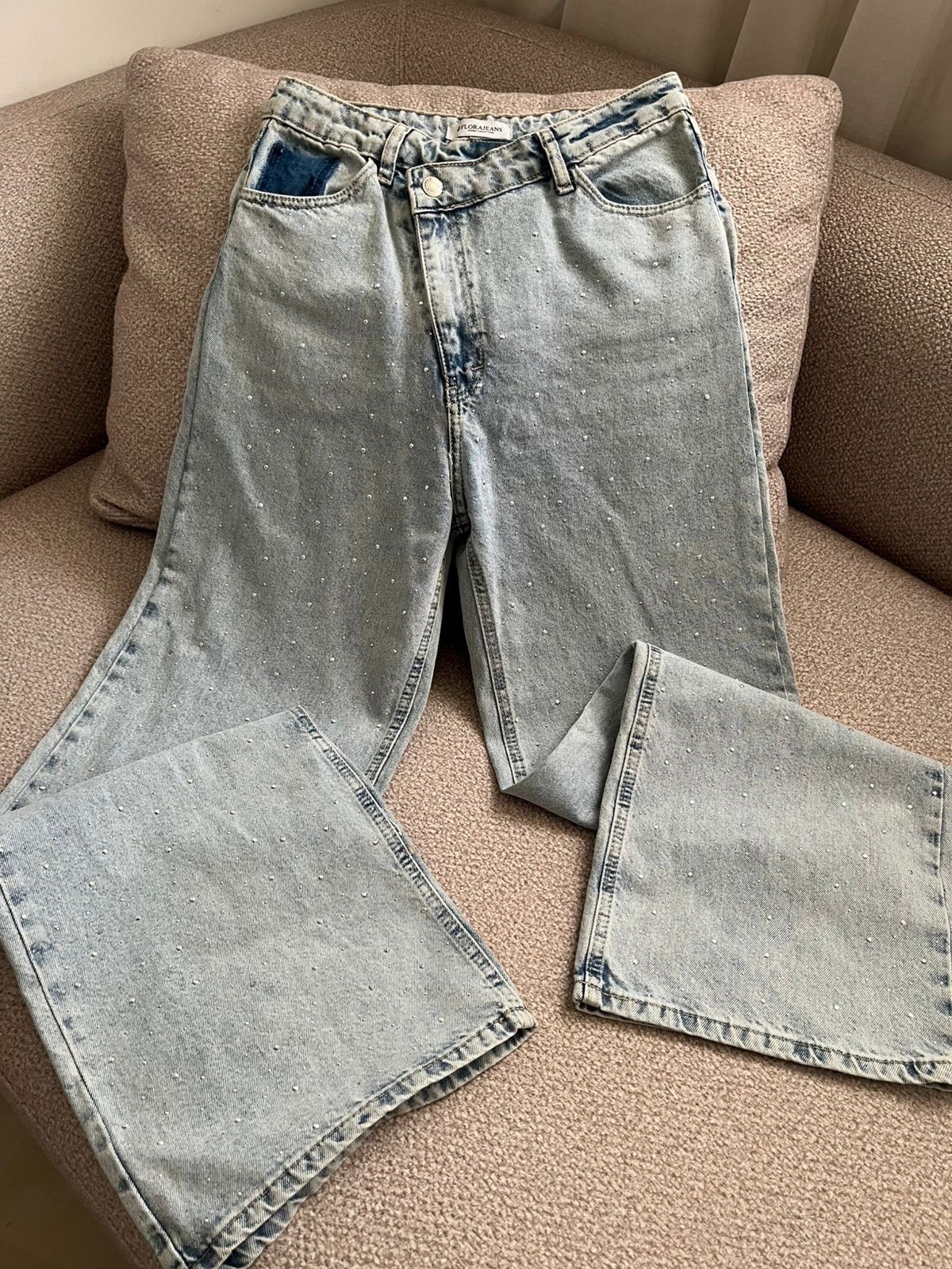 Pantalon jean avec strass