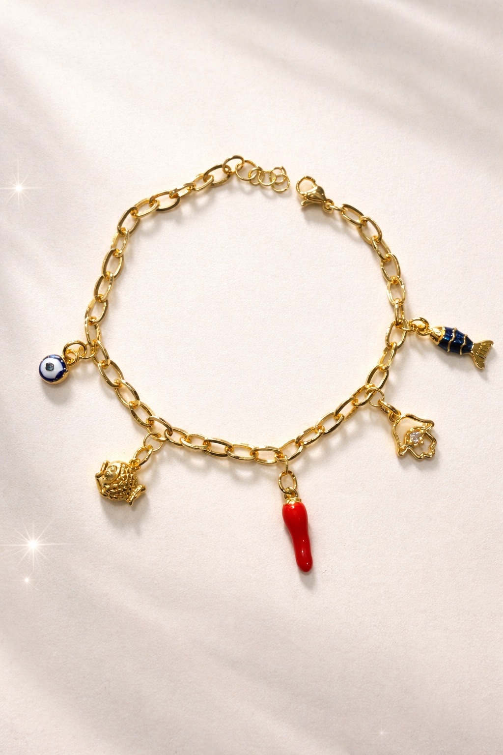 💫 Add a touch of charm to your look 