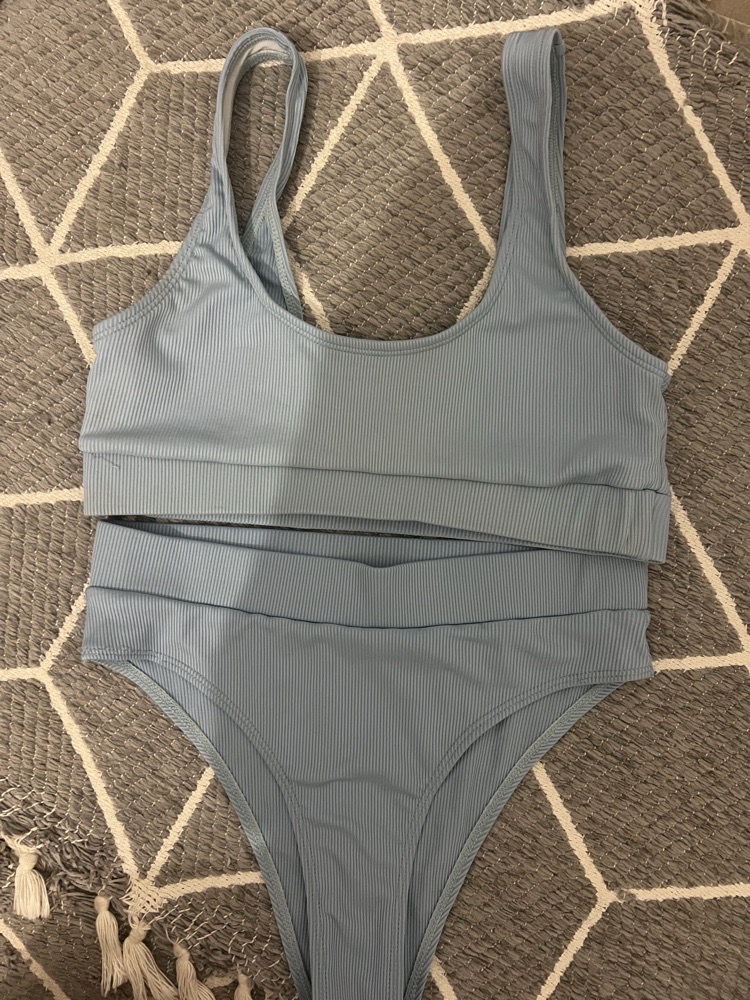 Bikini bleu