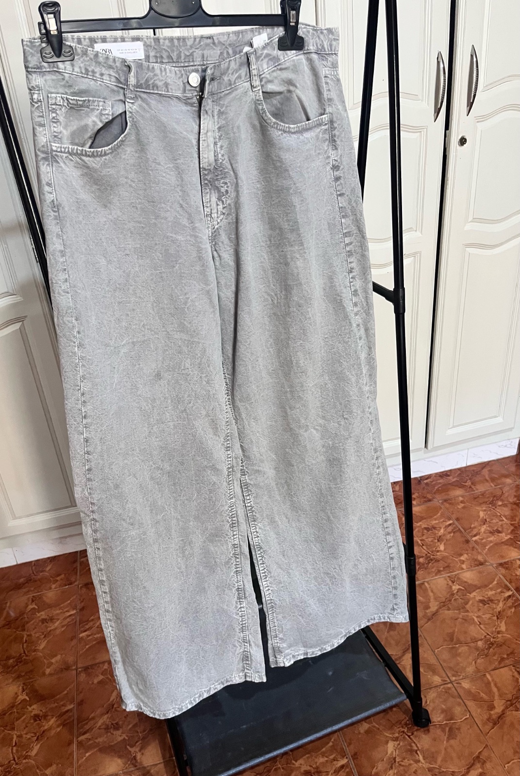 Pantalon zara presque neuf
