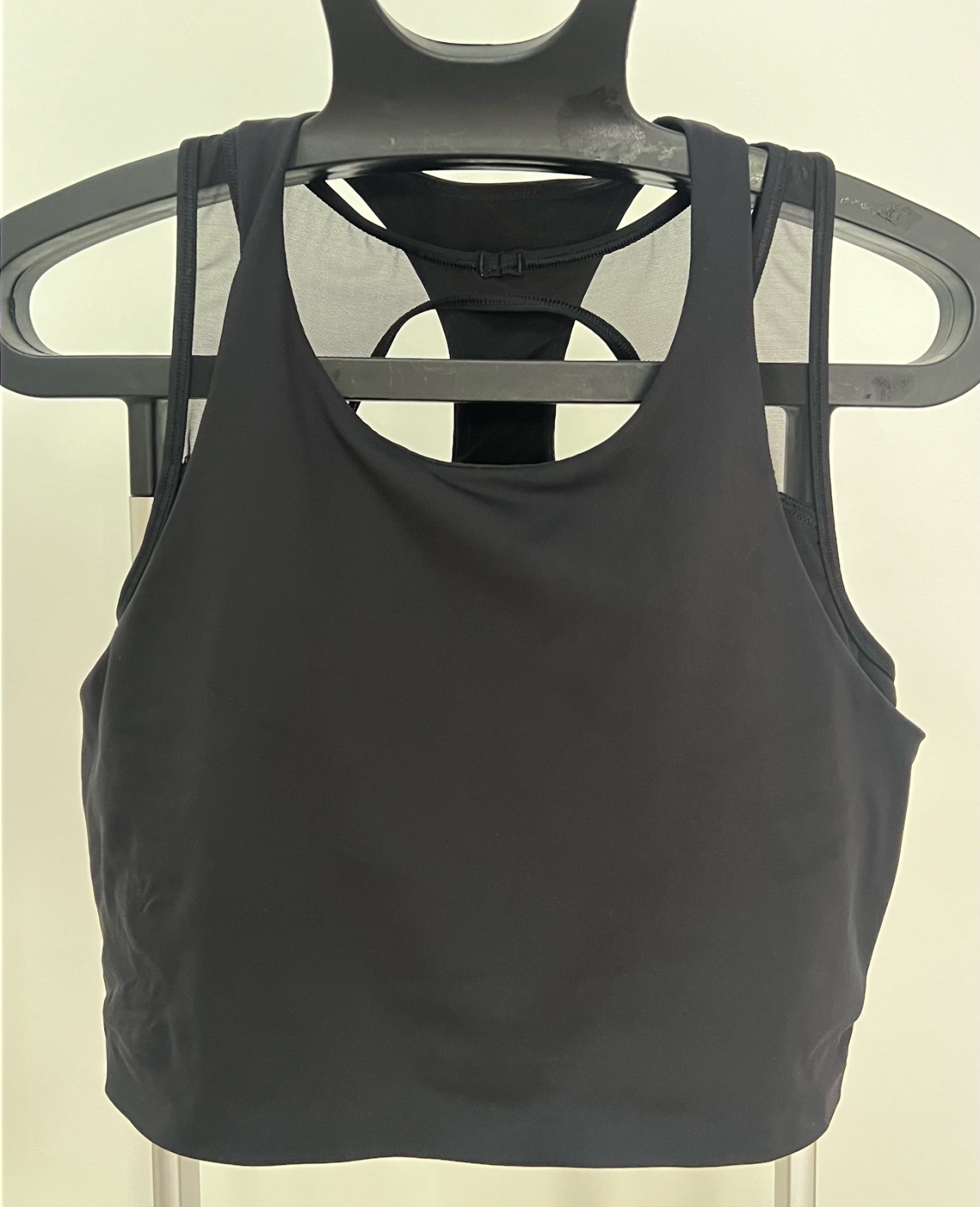 Top de sport lululemon neuve 
