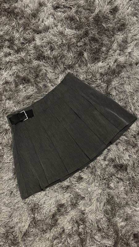 Jupe gris tendance et chiiic