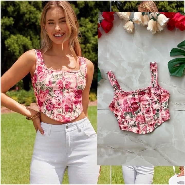 Croptop fleurie Style corset