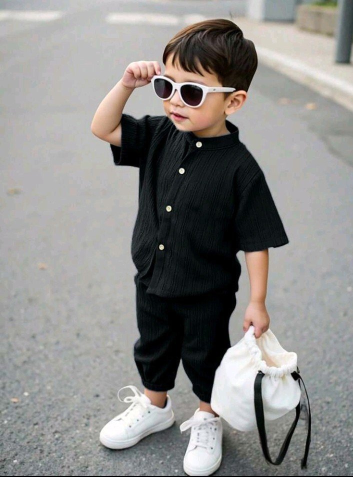 Deux pieces importer de shein taille dispo 6 et 8 ans
