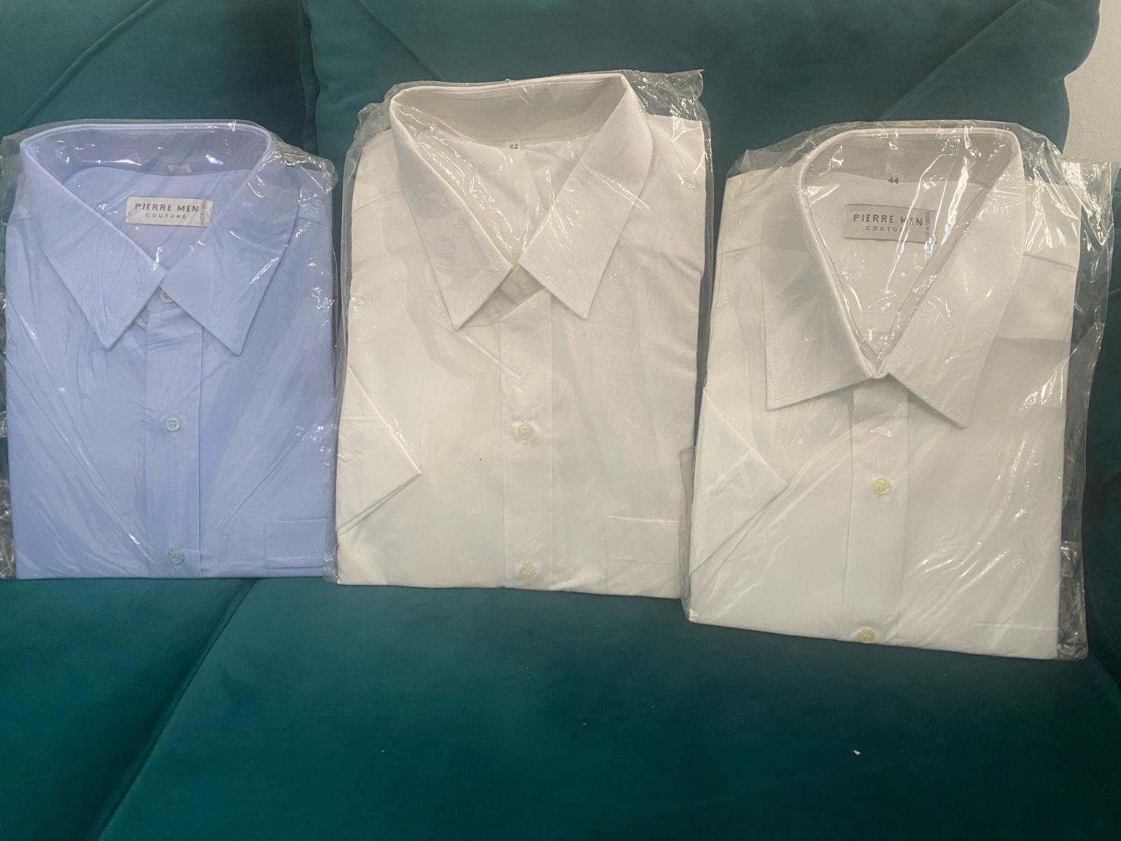 A vendre lot 3 chemises taille 44