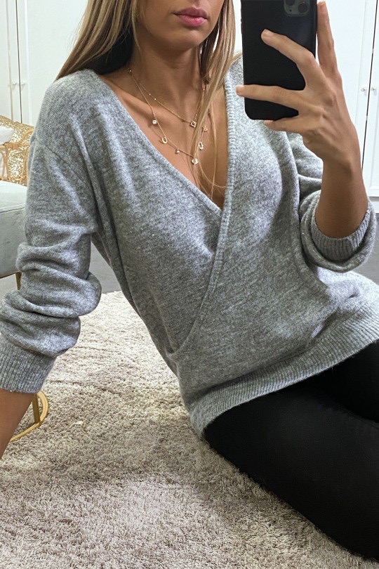 PULL GRIS CHINÉ CACHE COEUR À COL PLONGEANT
