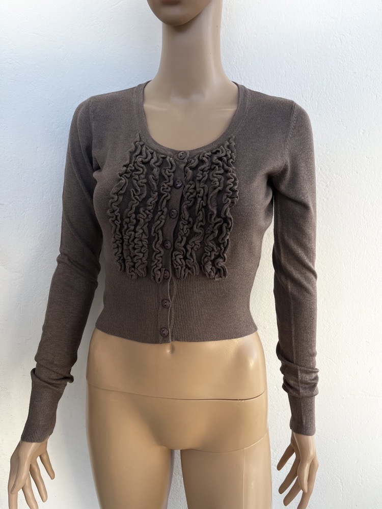 cropped cardigan style pull 