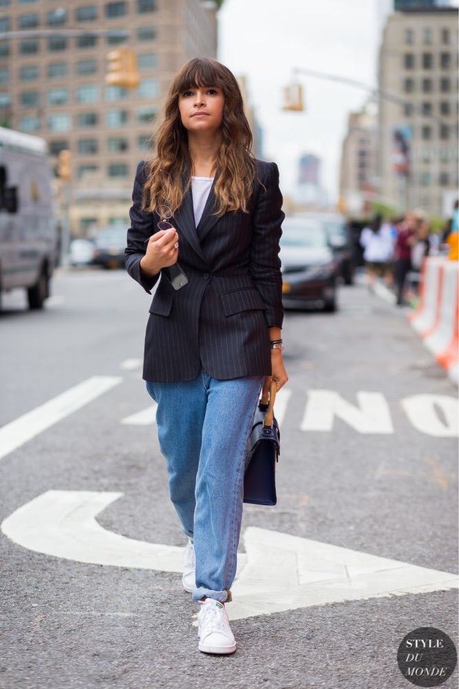 très jolie blazer  croisé rayé taille 46 italienne qui convient à la taille 40 / 42 