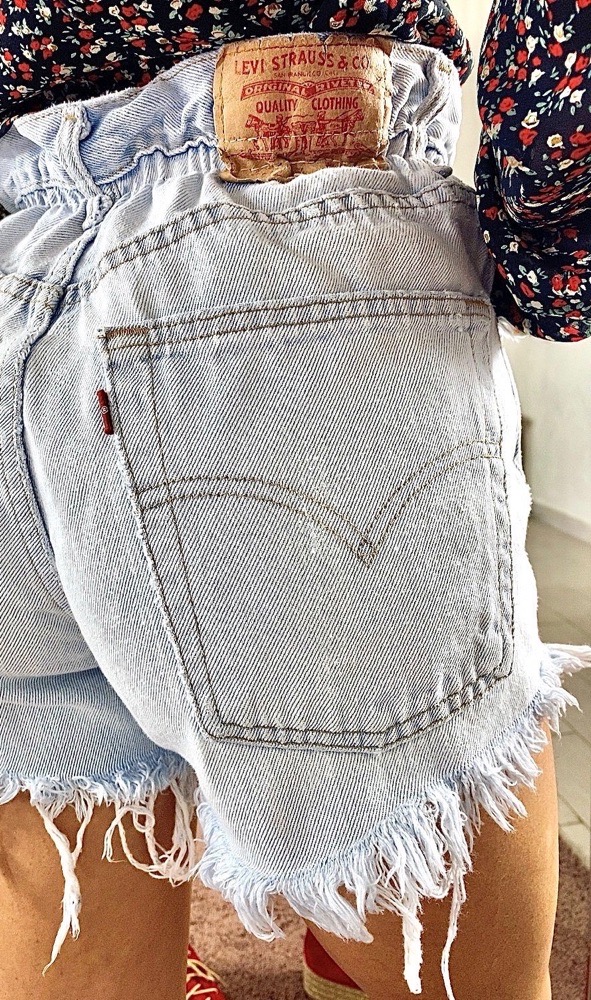 très jolie short LEVI'S