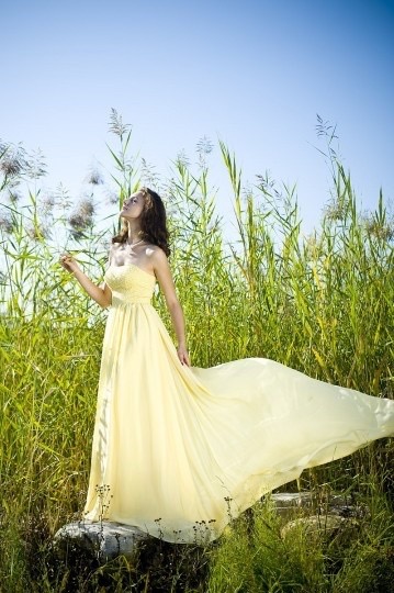 robe longue jaune claire 