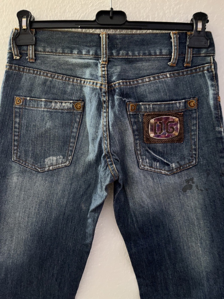 Dolce & gabanna jean taille 44 italienne qui convient à la taille  40 