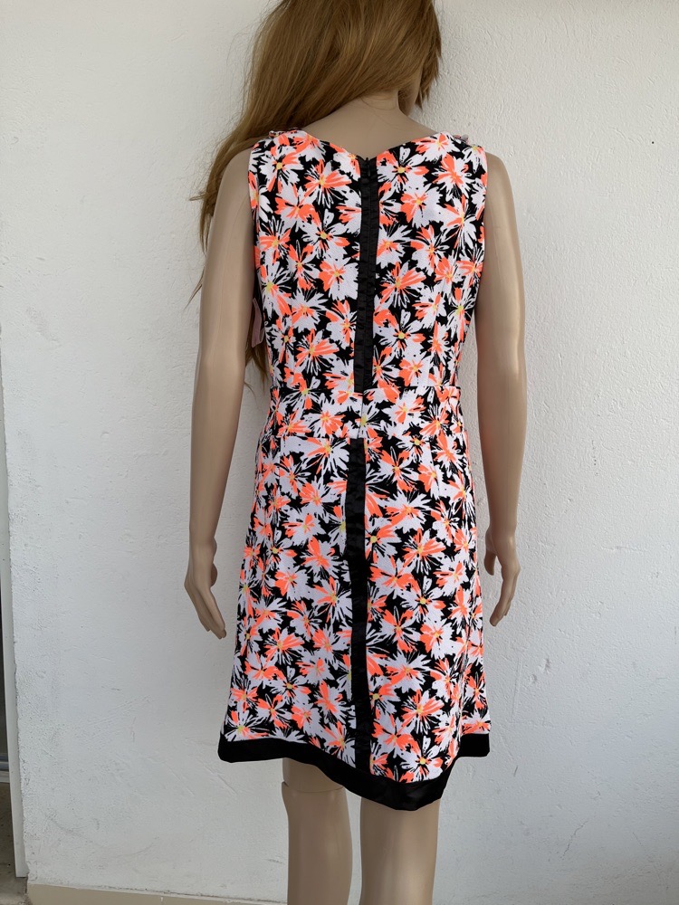 jolie robe florale neuf avec étiquette 