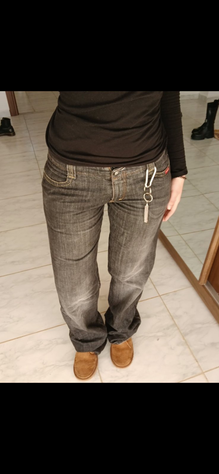 Dark wash jeans 