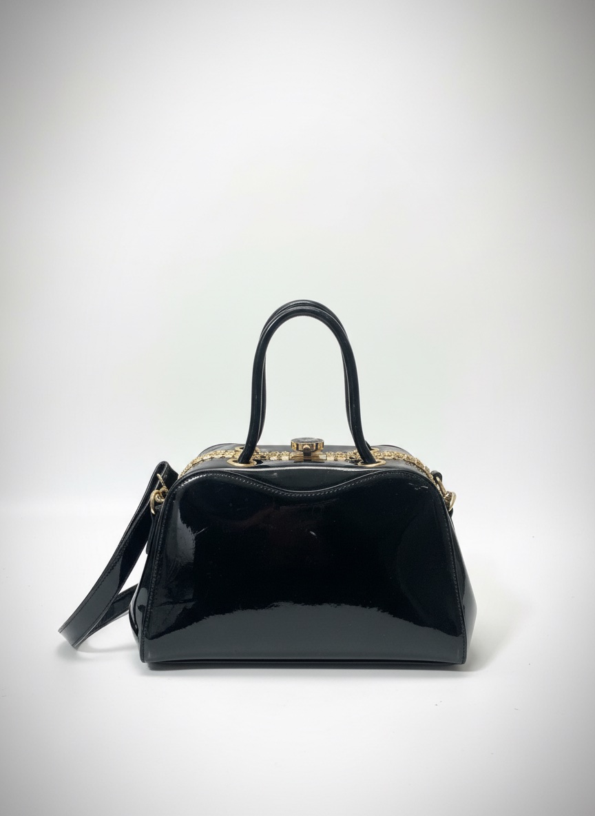 Sac a main cuir avec bandoulière . toute neuve. dimension: 26cm/20cm