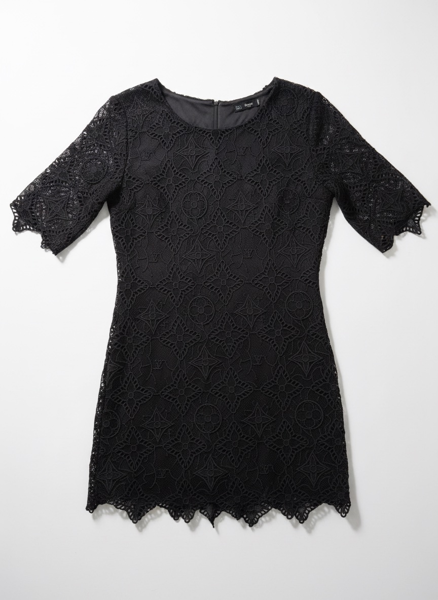 Robe court dentelle taille M/L