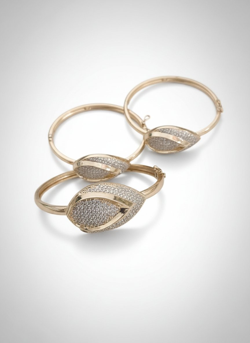 3 bracelets en parfait état 