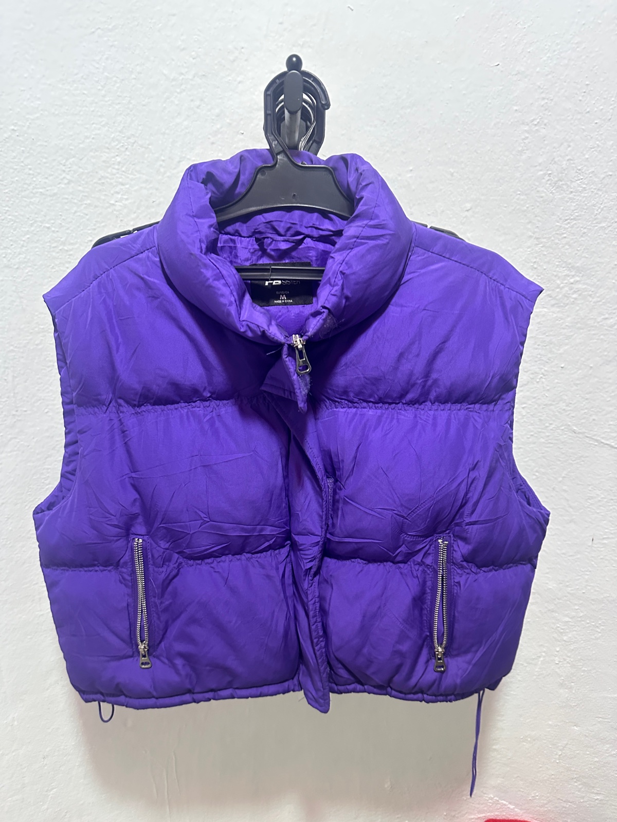 Purple cropped puffer vest