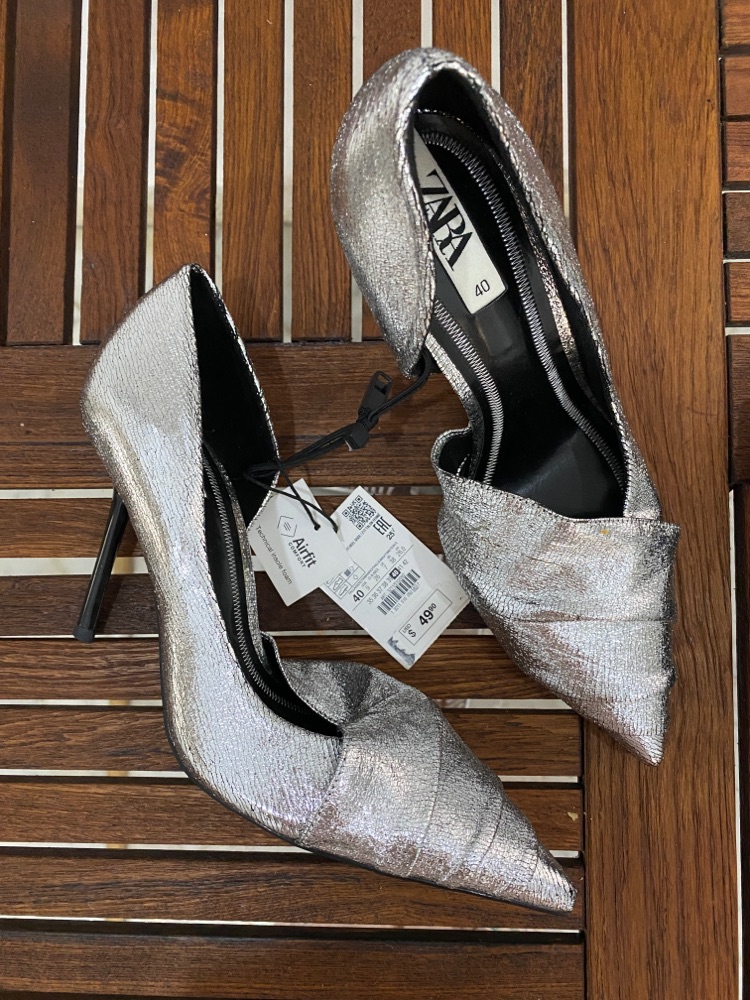 Talons Zara neuf, pointure 40