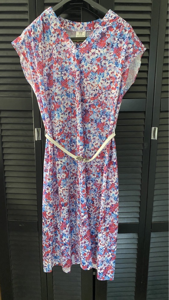Robe midi avec ceinture 