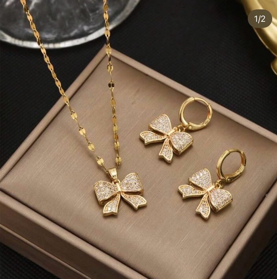 Collier en acier inoxydable avec papillon en strass à la mode pour femmes