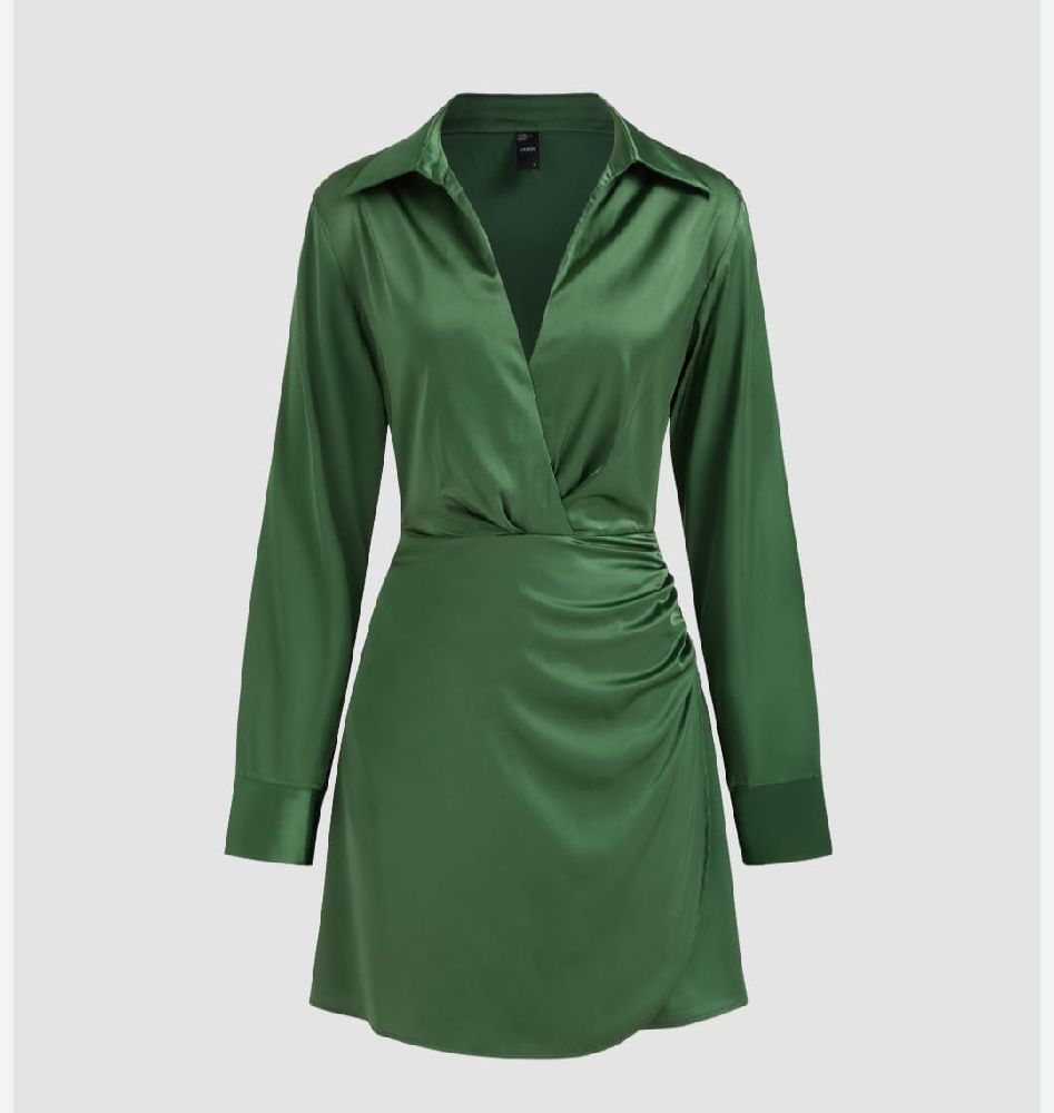  Robe chemise satinée verte Cider 