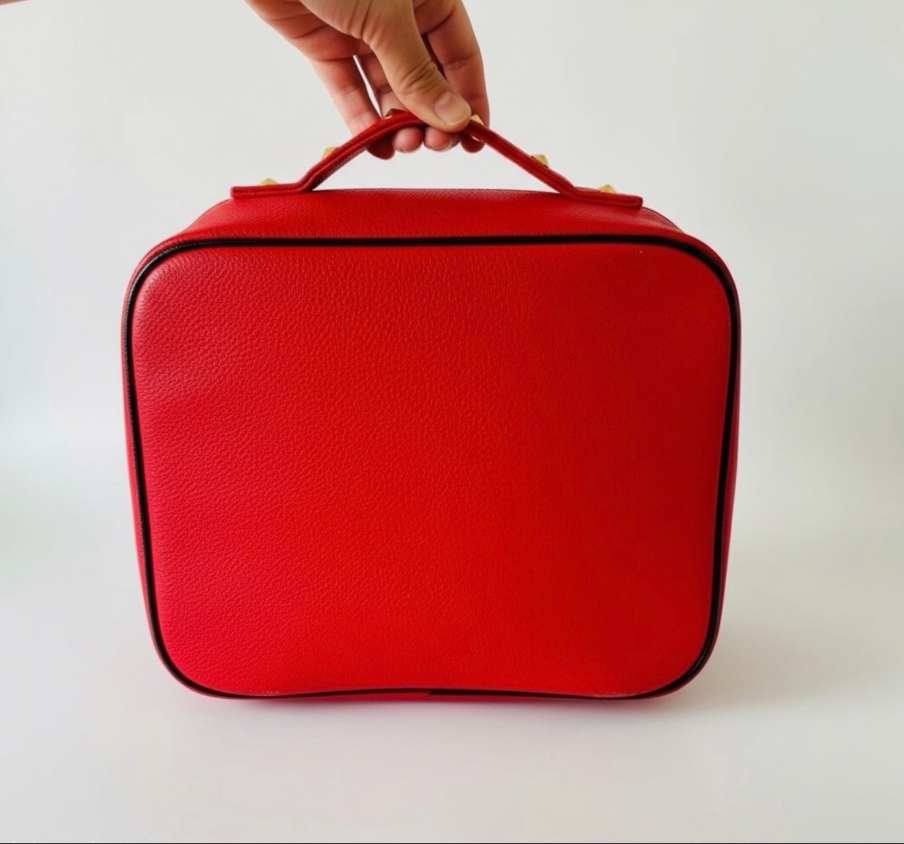 Elizabeth Arden Beauty Leather Bag 