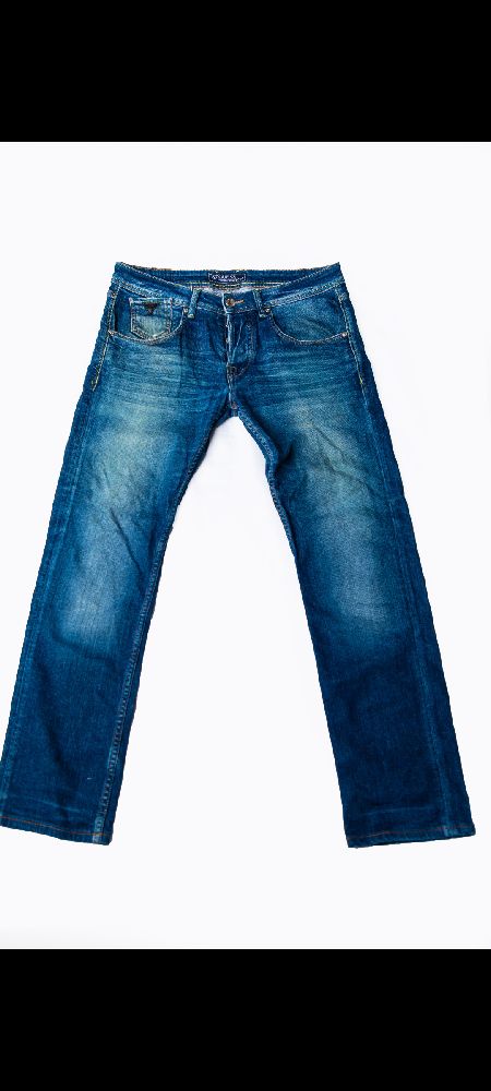 Jeans Guess taille 32