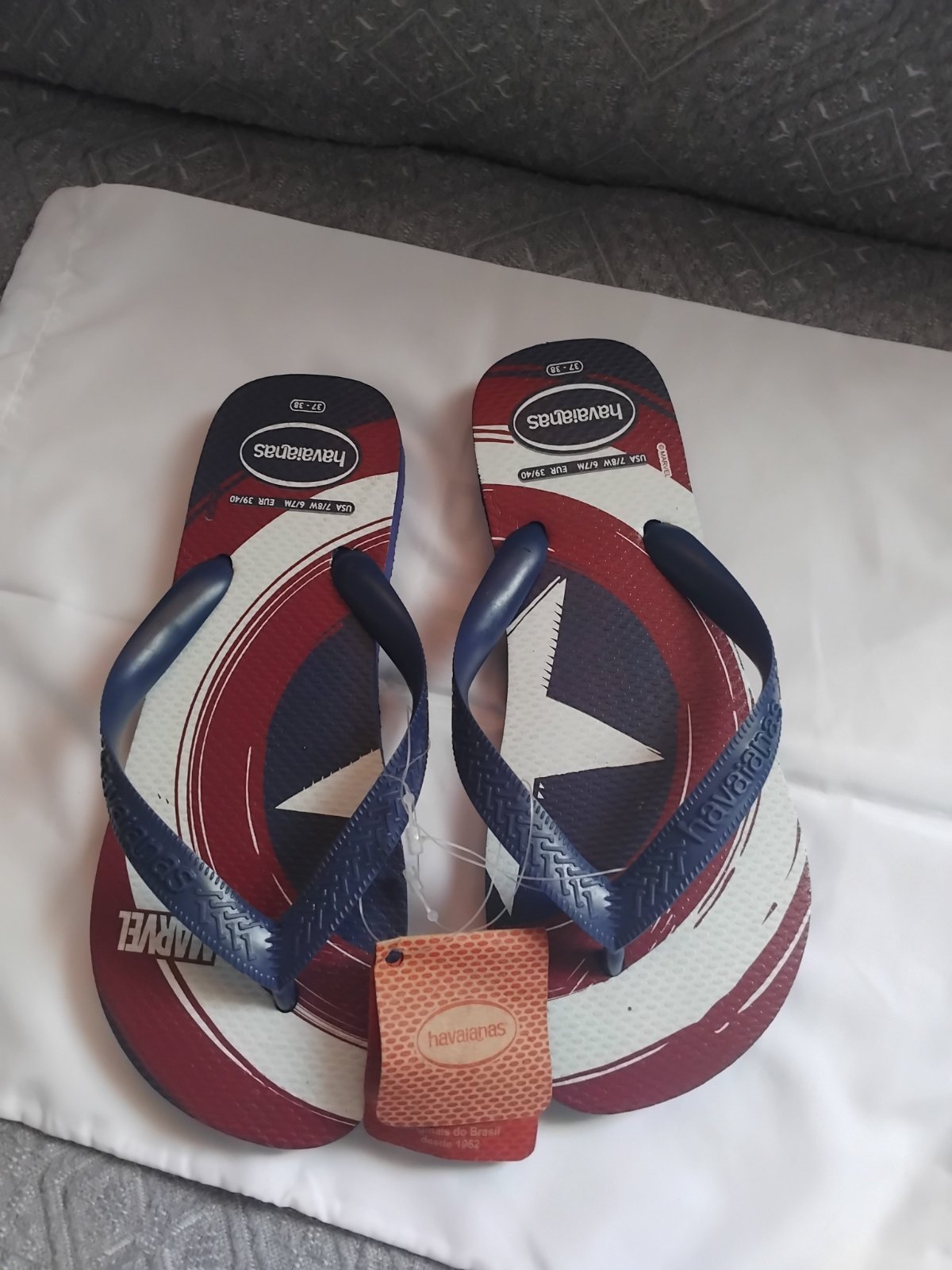 Tongs havaianas authentique neuf avec tiket 