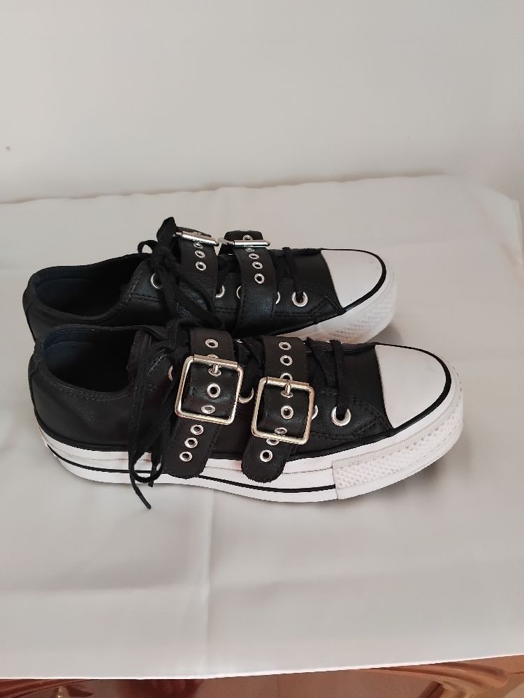 All stars converse