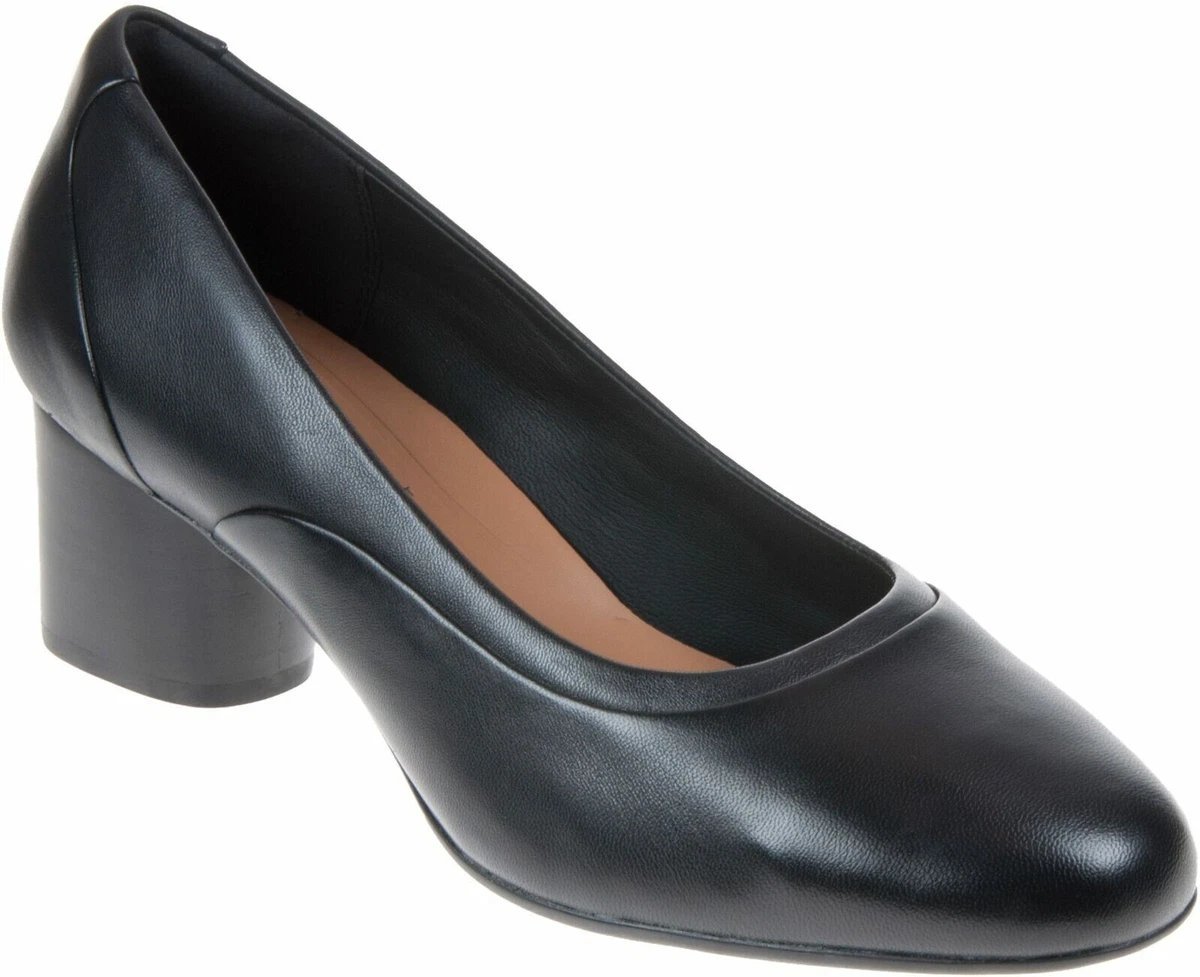 Escarpins clarks cuir neuf jamais porté 
