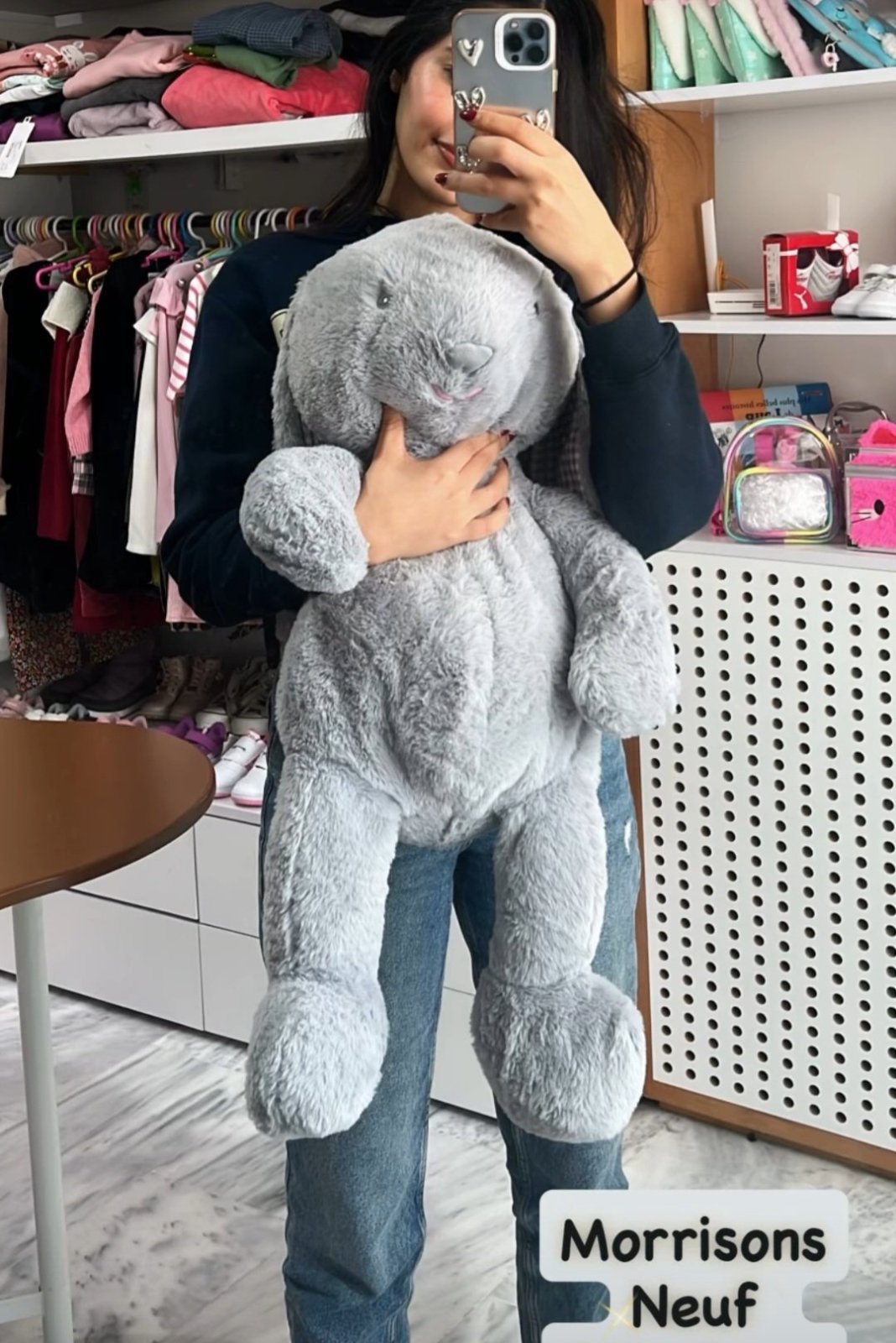 Magnifique peluche lapin 