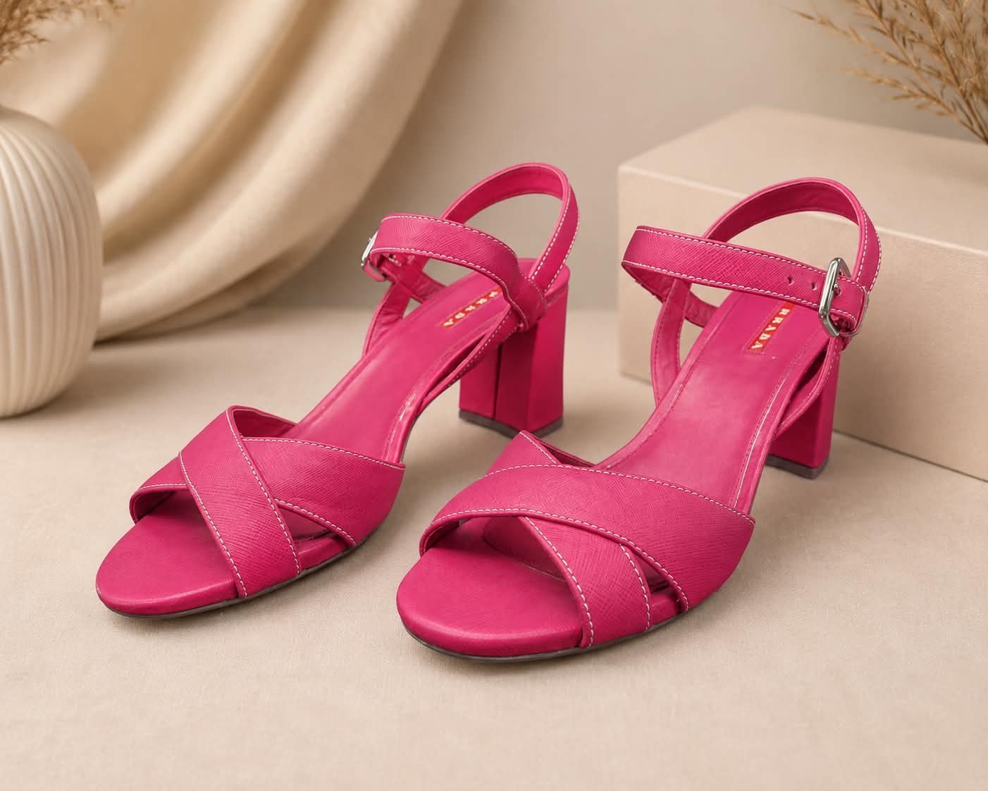 Sendale prada authentique 