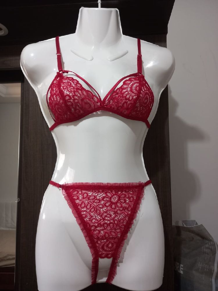 Lingerie sexy rouge Bordeaux
