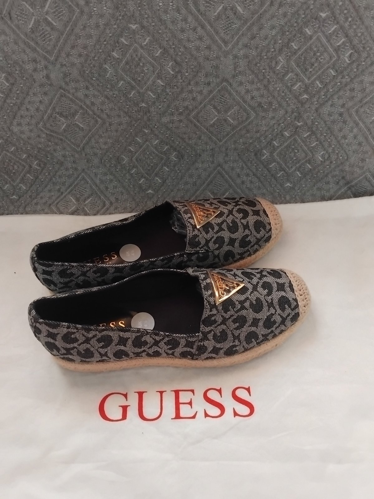 Compensée guess authentique 