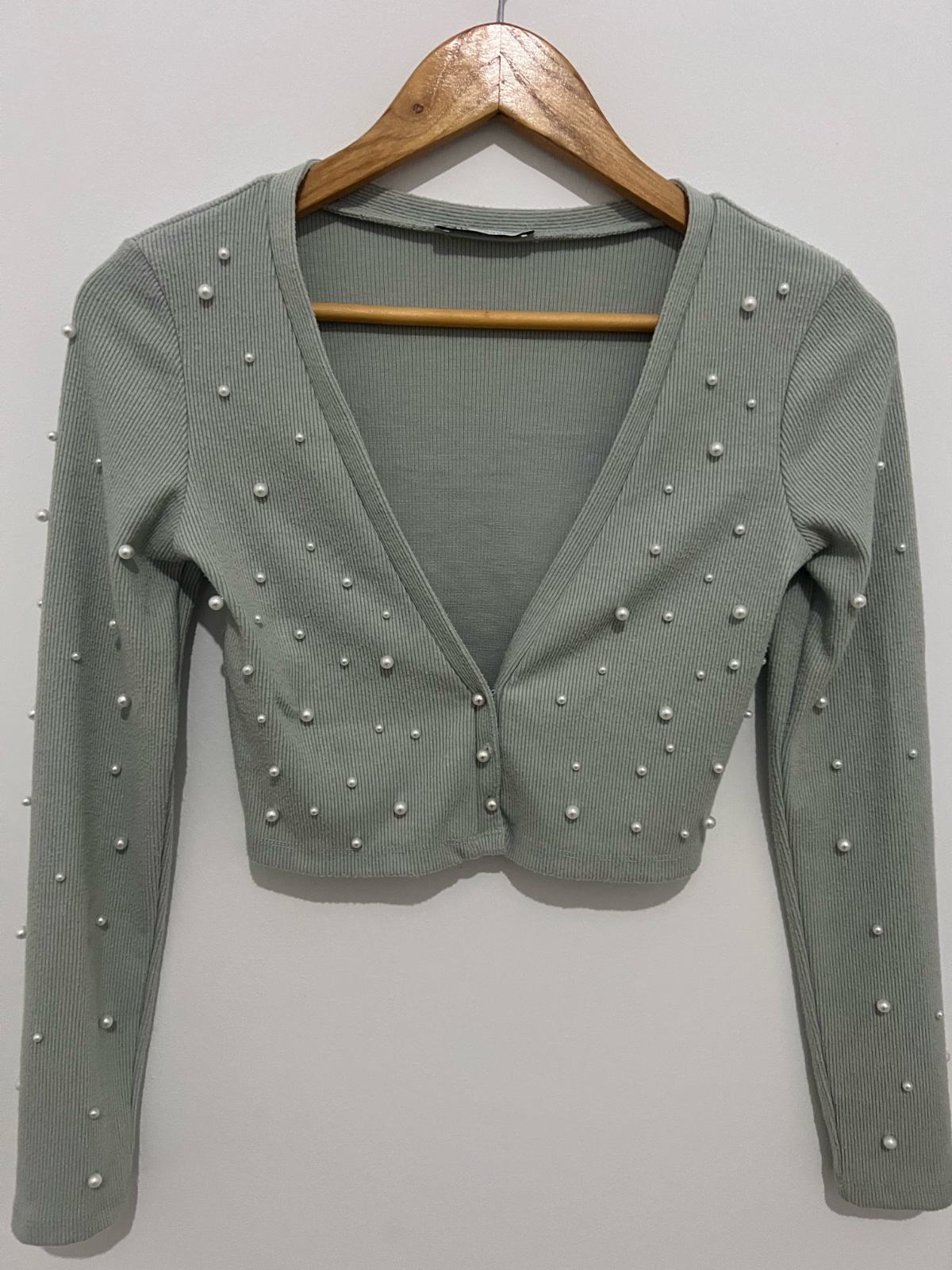 Cardigan zara avec des petites perles
