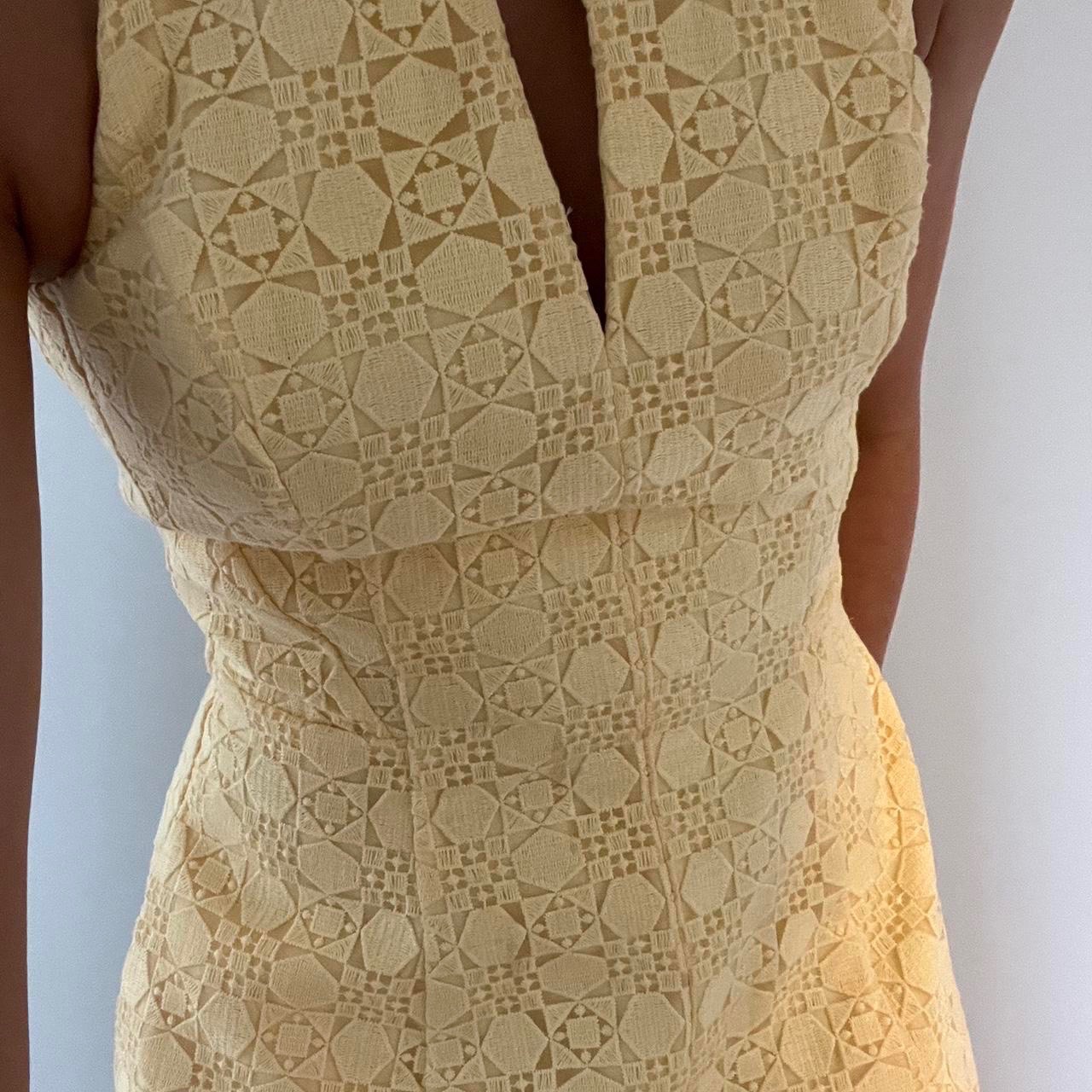 Robe coquette jaune